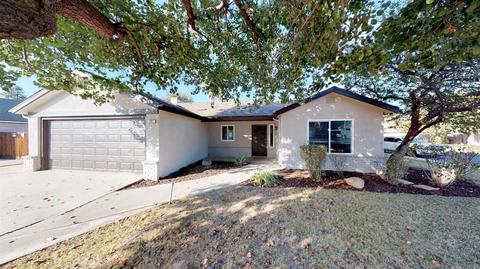 261 W Fremont Ave, Clovis, CA 93612 photo 1