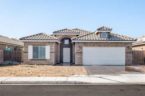 1402 Shelley Cv, Madera, CA 93637 photo 1