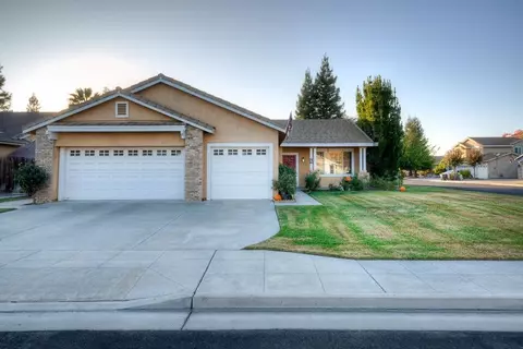 1056 N Douglas Ave, Clovis, CA 93611 photo 1