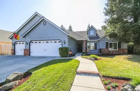 242 Athens Ave, Clovis, CA 93611 photo 1