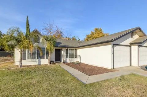 914 Elderwood Ln, Lemoore, CA 93245 photo 1