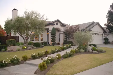 2675 Emerald Ave, Fresno, CA 93720 photo 1