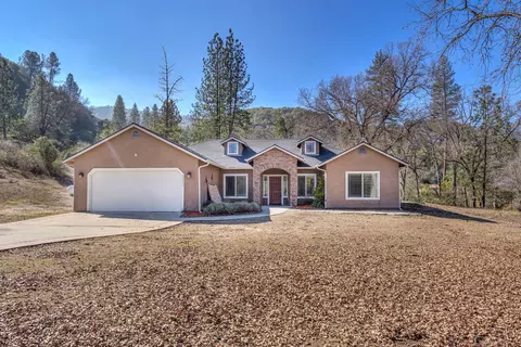 46066 Sutton Dr, Oakhurst, CA 93644 photo 1