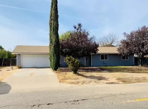 16810 Hill Dr, Madera, CA 93638 photo 1