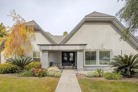 2153 Fairmont Ave, Clovis, CA 93611 photo 1