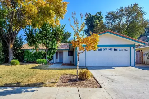 1053 Carey Ave, Clovis, CA 93611 photo 1
