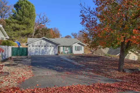40539 Goldside Dr, Oakhurst, CA 93644 photo 1