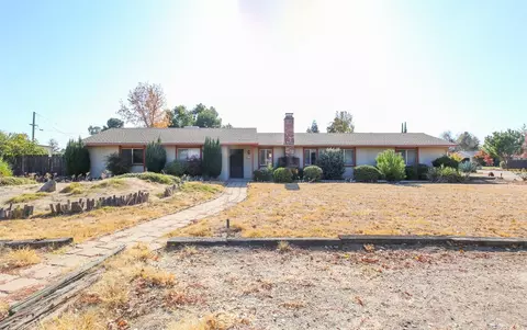 36438 Cloverleaf Ave, Madera, CA 93636 photo 1