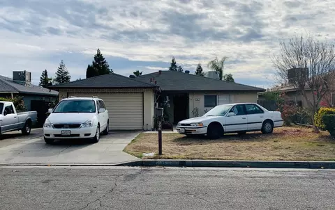 308 Walnut St, Madera, CA 93637 photo 1
