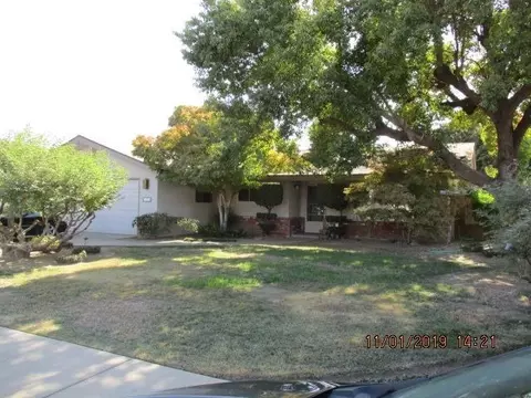 636 E Davis, Dinuba, CA 93618 photo 1