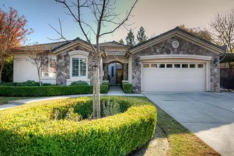 2432 Fairmont Ave, Clovis, CA 93611 photo 1