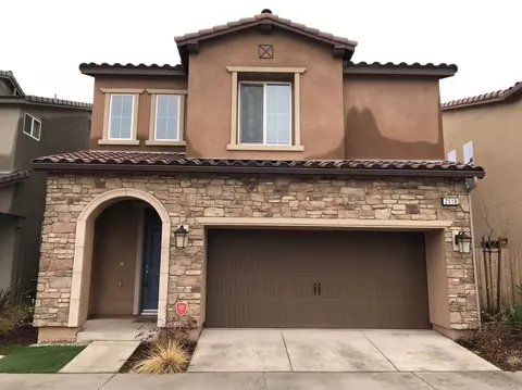 2510 Mustang Dr, Clovis, CA 93612 photo 1