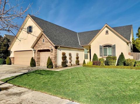 423 W Vermont Ave, Clovis, CA 93619 photo 1