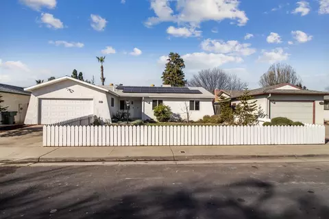 2948 Villa Ave, Clovis, CA 93612 photo 1