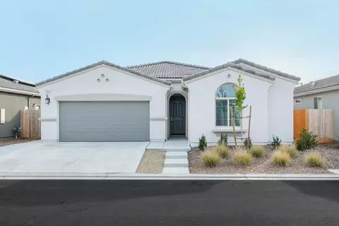 3832 Hannah Ln, Clovis, CA 93619 photo 1