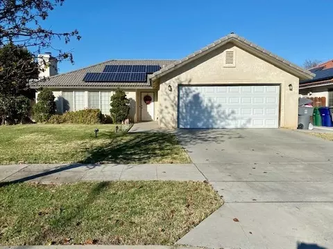 2519 Foxglove Way, Madera, CA 93637 photo 1