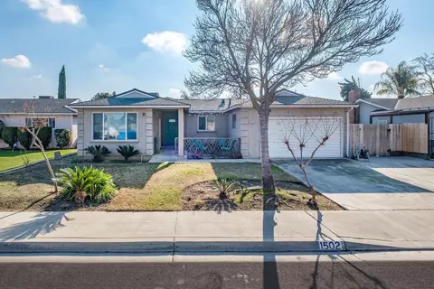 1502 Rall Ave, Clovis, CA 93611 photo 1