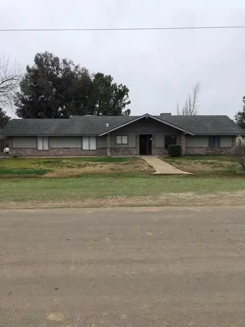 24349 Tropical Dr, Madera, CA 93638 photo 1
