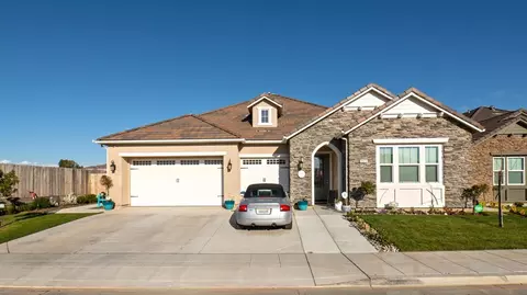 3525 Hermosa Ave, Clovis, CA 93619 photo 1