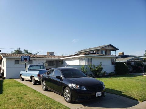 1613 Cherry Ave, Sanger, CA 93657 photo 1