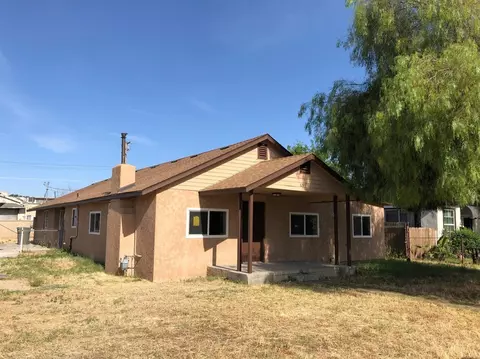 651 S 6th St, Kerman, CA 93630 photo 1