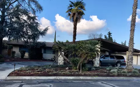 3008 W Iris Ave, Visalia, CA 93277 photo 1