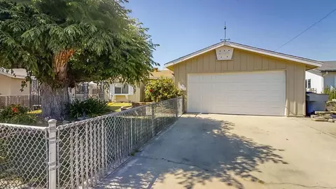 505 Rall Ave, Clovis, CA 93612 photo 1