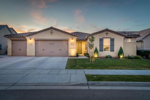 1374 N Kaweah Ave, Clovis, CA 93619 photo 1