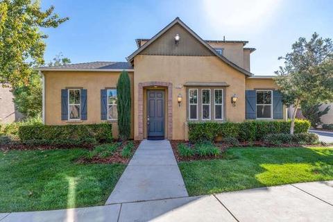 4051 Harlan Ranch Blvd, Clovis, CA 93619 photo 1