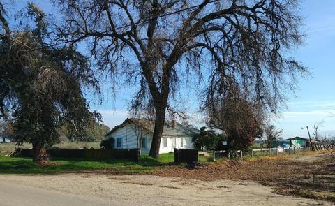 588 S Quality Ave, Sanger, CA 93657 photo 1