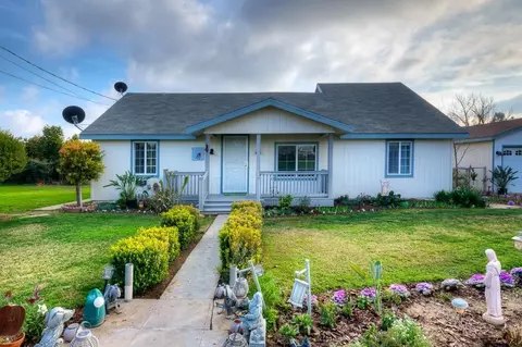 12375 E Clinton Ave, Sanger, CA 93657 photo 1