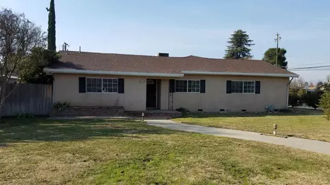530 Willis Ave, Madera, CA 93637 photo 1