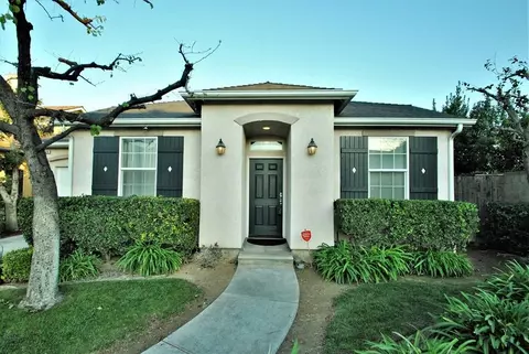 1709 N Serento Ln, Clovis, CA 93619 photo 1