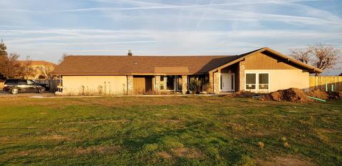 1827 N Locan Ave, Clovis, CA 93619 photo 1