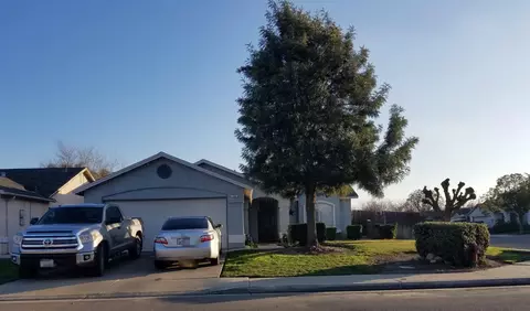 704 Guerra St, Firebaugh, CA 93622 photo 1