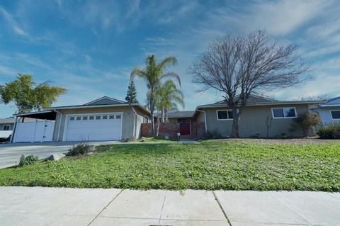 1533 Laverne Ave, Clovis, CA 93611 photo 1