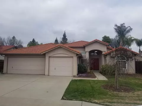 861 Minarets Ave, Clovis, CA 93611 photo 1