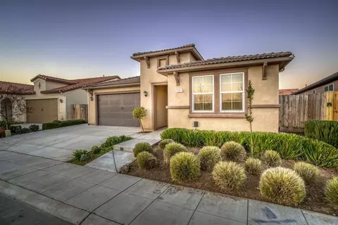 3561 Lansing Ave, Clovis, CA 93619 photo 1