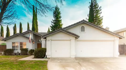 2254 Roberts Ave, Clovis, CA 93611 photo 1