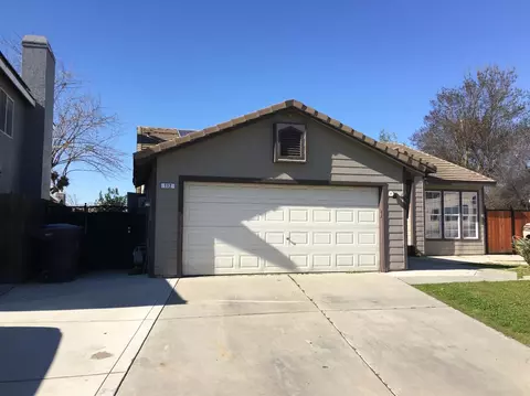 112 Cedar Ct, Chowchilla, CA 93610 photo 1