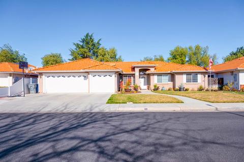 2313 Jonathan Way, Madera, CA 93637 photo 1