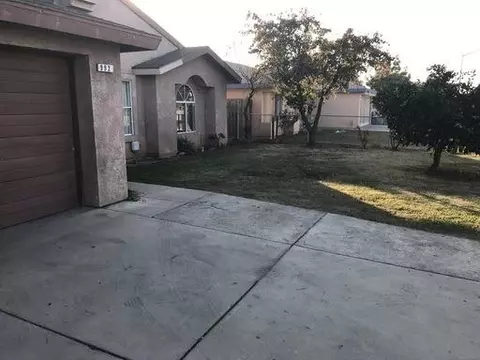 992 E Commerce Ave, Fresno, CA 93706 photo 1