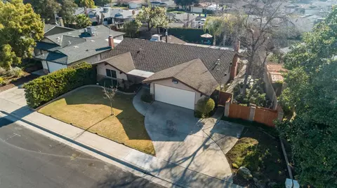1333 Pierce Dr, Clovis, CA 93612 photo 1