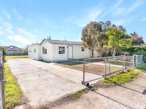 891 E Davis, Pixley, CA 93256 photo 1