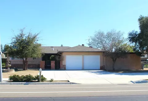 2967 Armstrong Ave, Clovis, CA 93611 photo 1