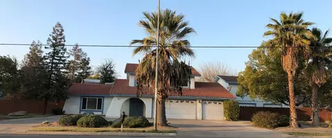 465 W Sierra Ave, Clovis, CA 93612 photo 1