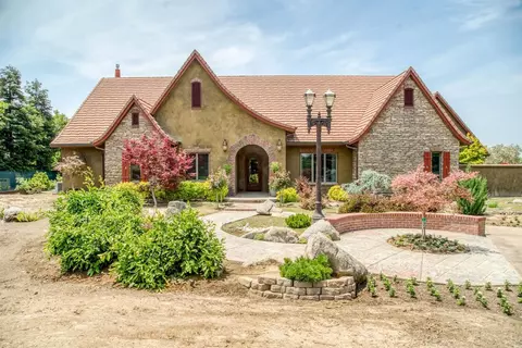9207 N Burgan Ave, Clovis, CA 93619 photo 1