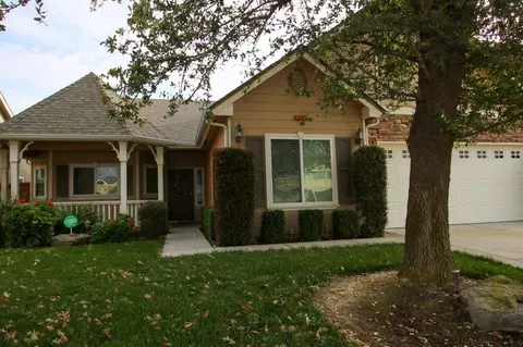 349 E Olson Ave, Reedley, CA 93654 photo 1