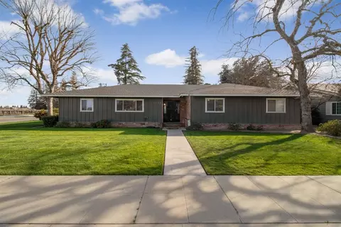1305 Chestnut St, Selma, CA 93662 photo 1