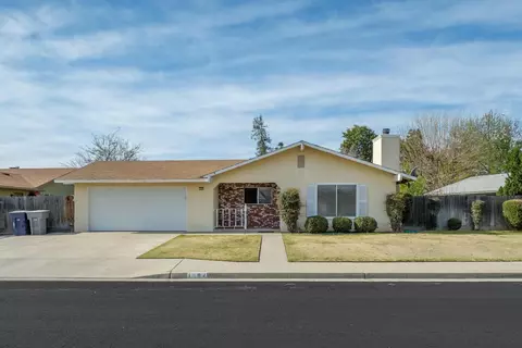 1484 Holland Ave, Clovis, CA 93611 photo 1